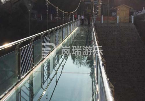 黃河游覽區(qū)玻璃吊橋