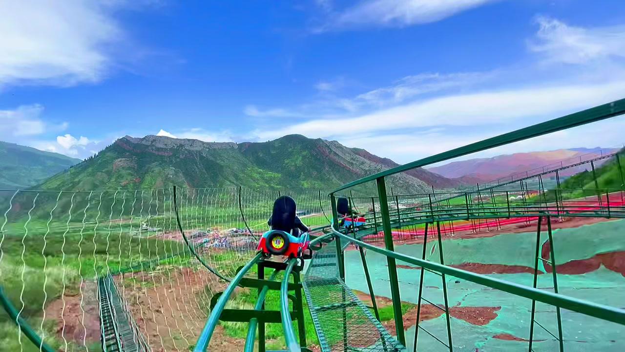 軌道過(guò)山車(chē)、管軌式滑車(chē)、管軌式滑道、滑管車(chē)