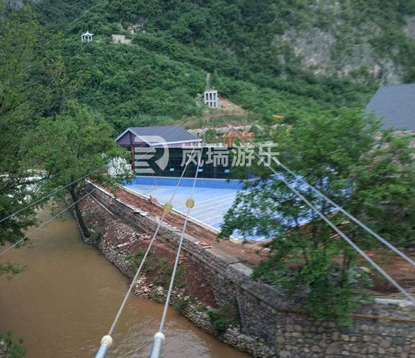 高空滑索施工廠(chǎng)家：如何保障施工質(zhì)量？